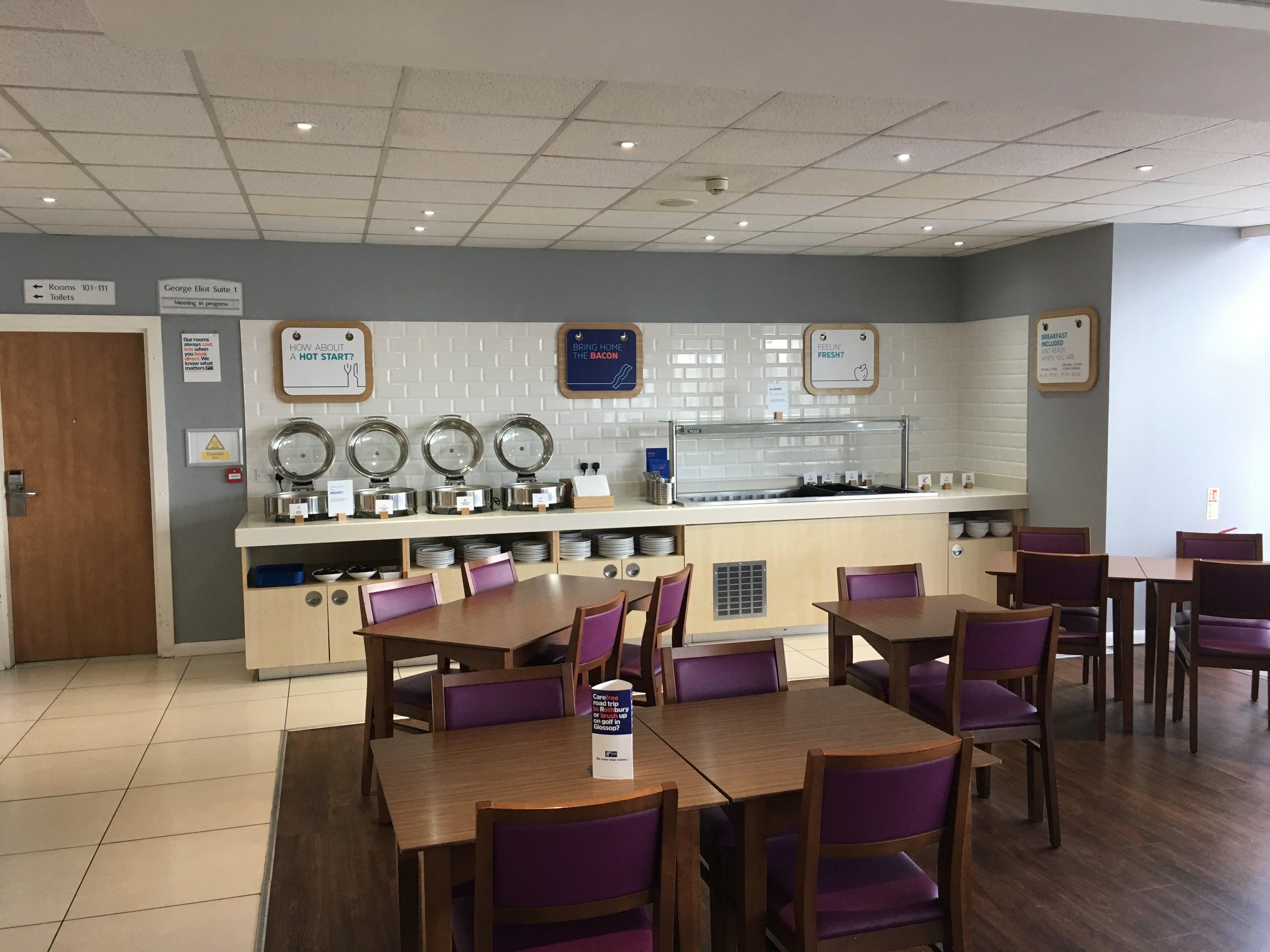 Holiday Inn Express Nuneaton By Ihg Bagian luar foto